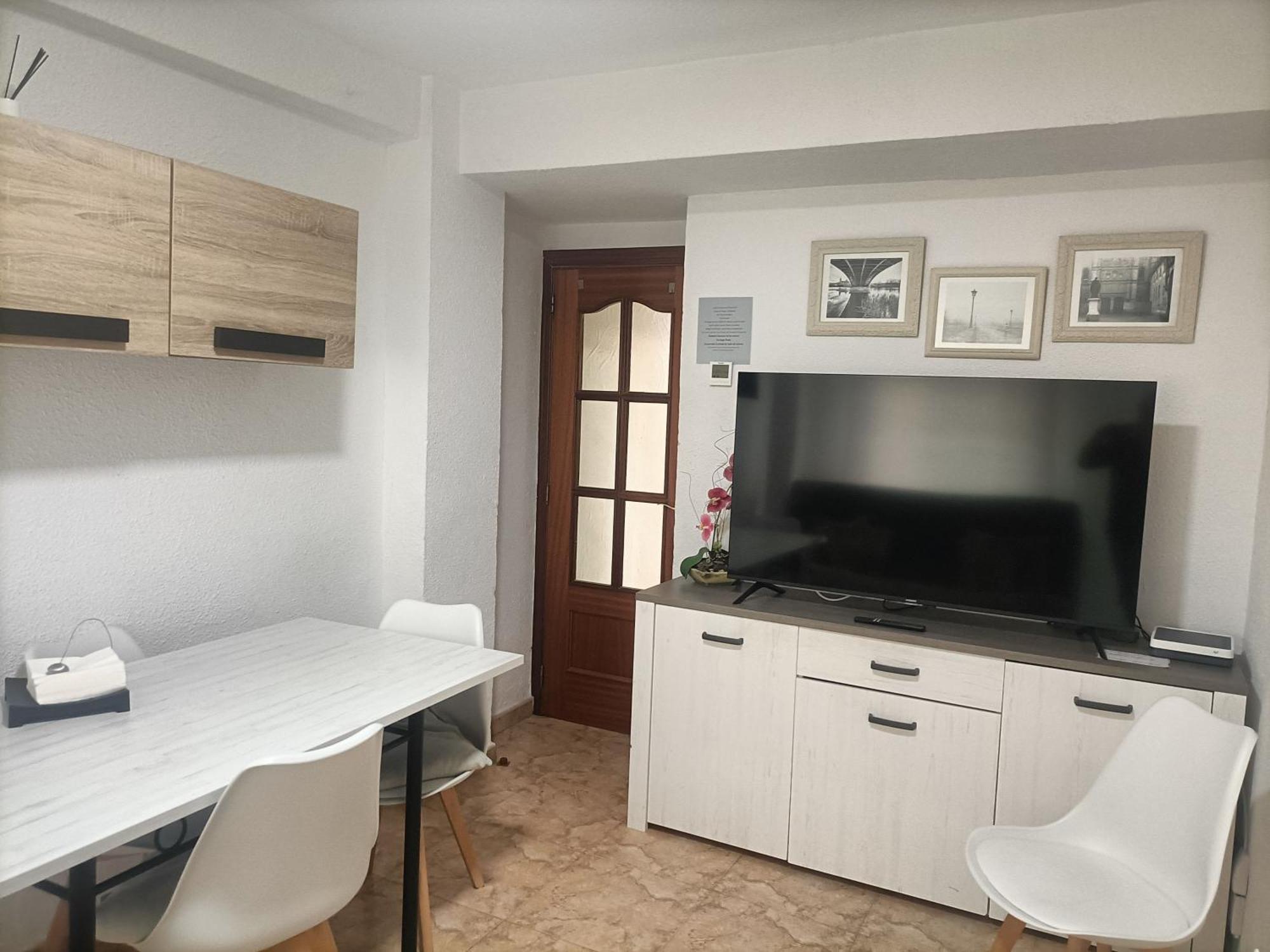 Apartamento Espacioso Frente Al Corte Ingles Con Plaza De Garaje Gratis - Vu75 Salamanka Zewnętrze zdjęcie